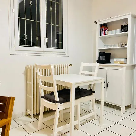 Sweet - 55m2 Appartment, Garden, Swimming Pool, Parking Penzion 4*