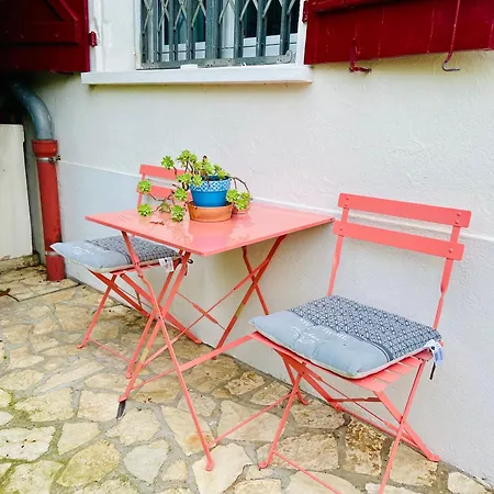 Sweet - 55m2 Appartment, Garden, Swimming Pool, Parking 4* Tolosa