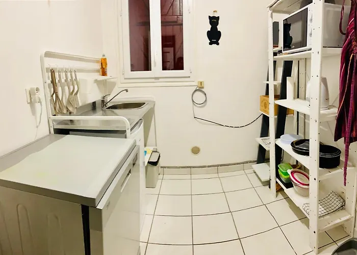 Гостевой дом Sweet - 55m2 Appartment, Garden, Swimming Pool, Parking Тулуза