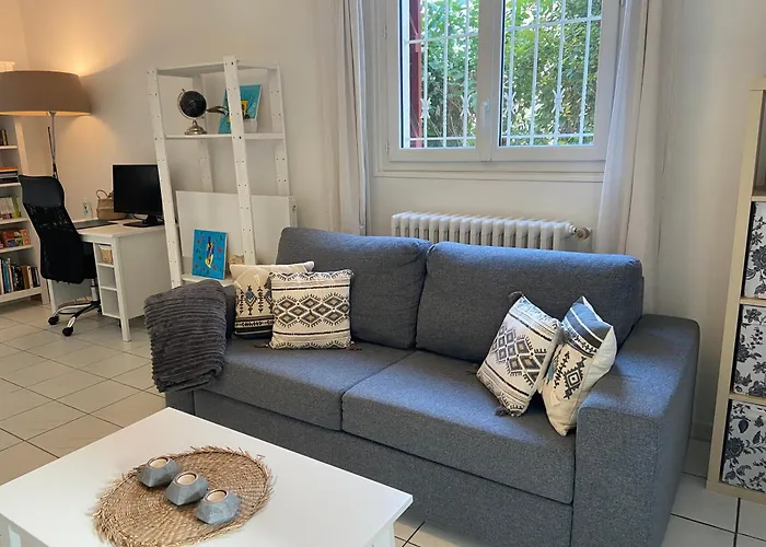 Sweet - 55m2 Appartment, Garden, Swimming Pool, Parking 4*