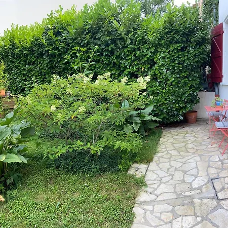 Sweet - 55m2 Appartment, Garden, Swimming Pool, Parking